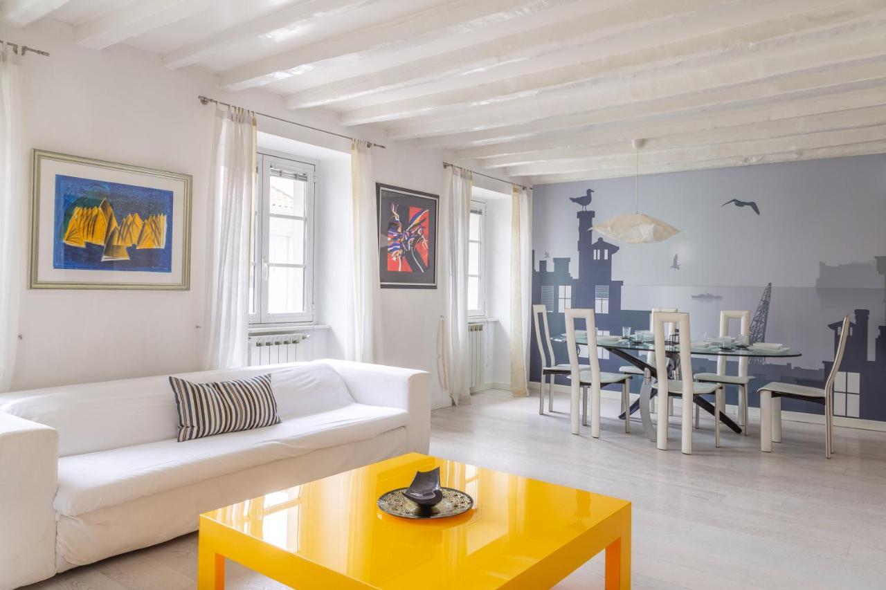 Luxury 350 Sq Mt Flat With Terrace Central Trieste Exterior photo