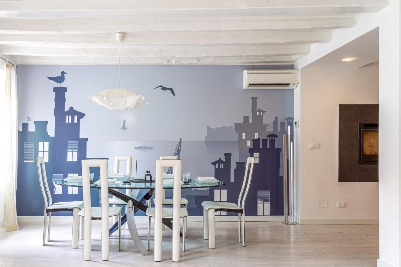 Luxury 350 Sq Mt Flat With Terrace Central Trieste Exterior photo