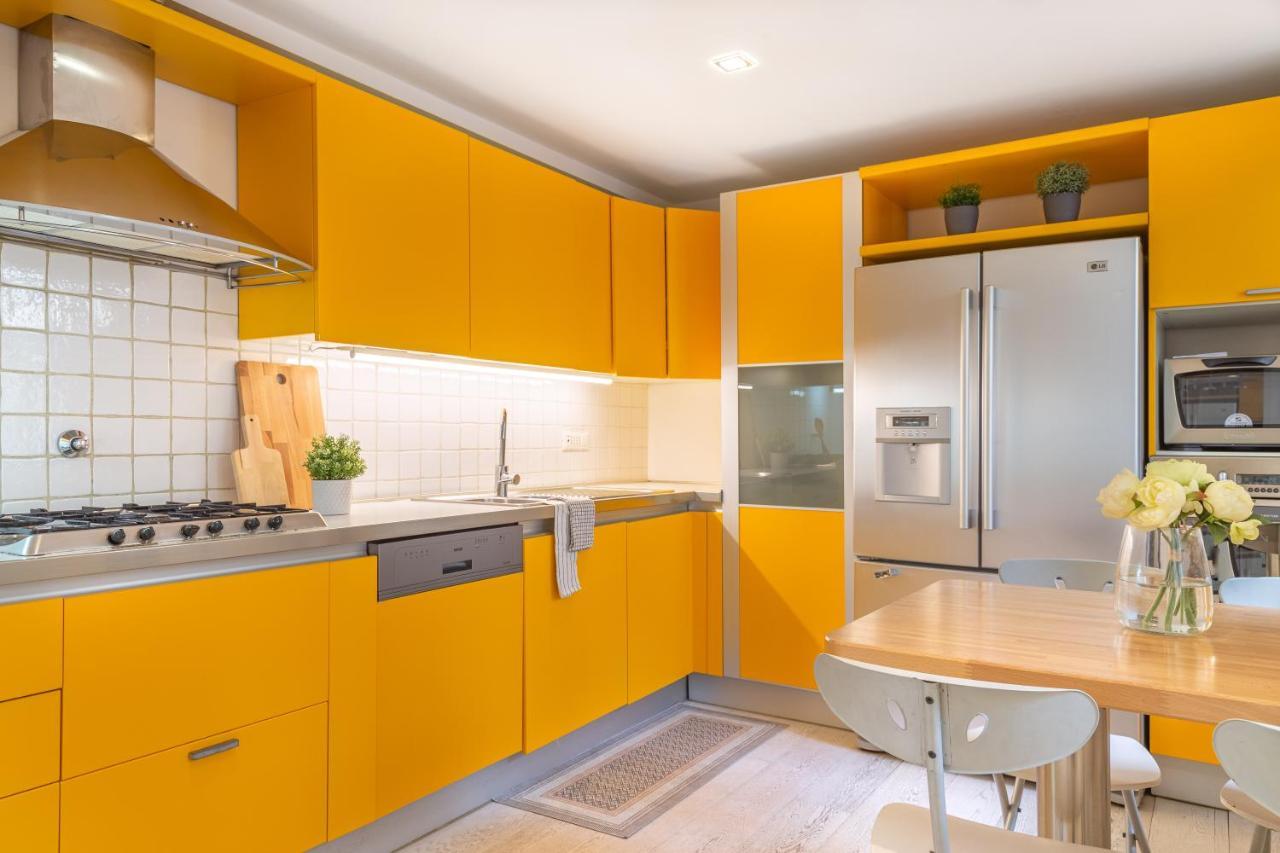 Luxury 350 Sq Mt Flat With Terrace Central Trieste Exterior photo