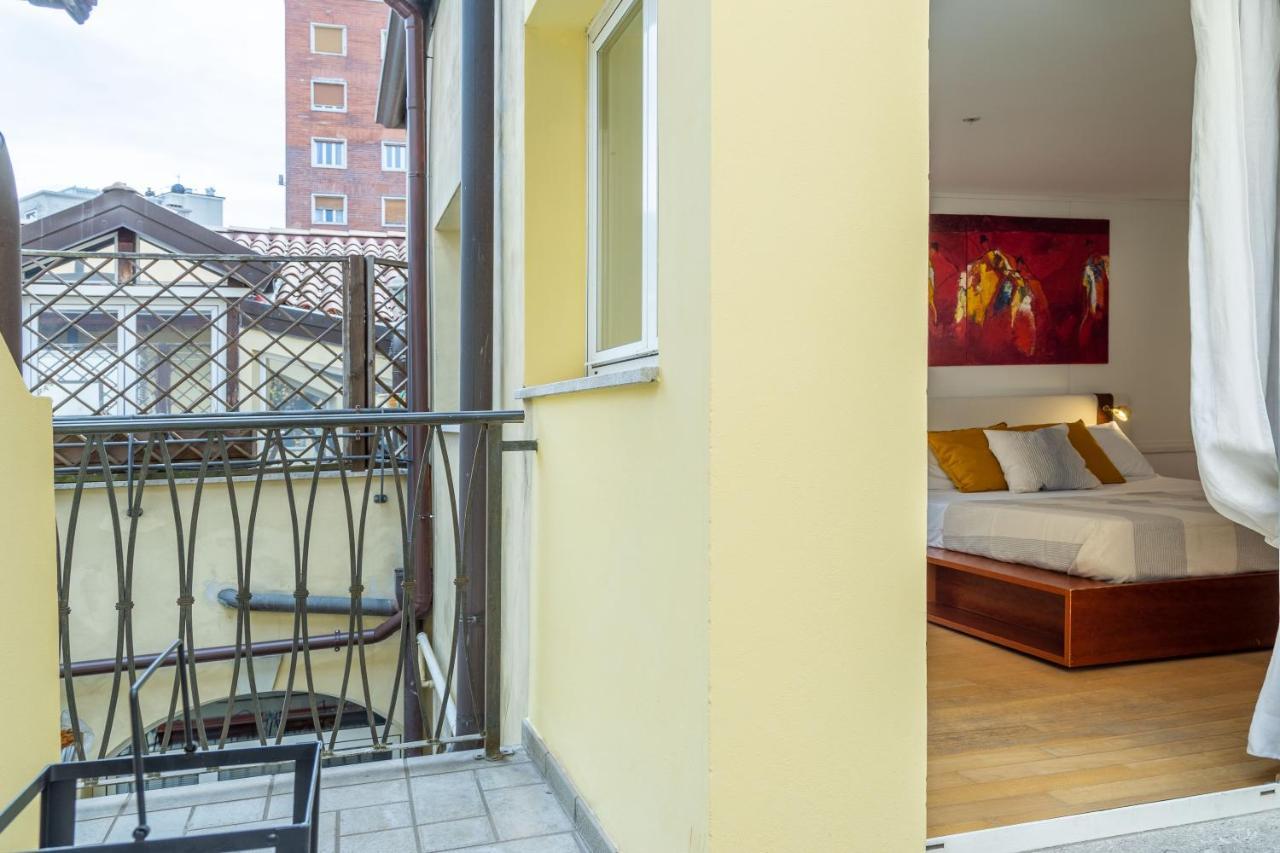Luxury 350 Sq Mt Flat With Terrace Central Trieste Exterior photo